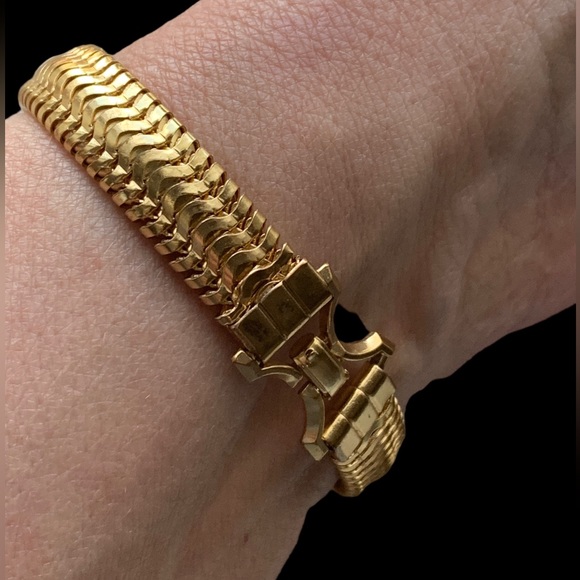 Gorgeous! Vintage Gold Plated Tight Link Snake Chain Bracelet Woman’s Jewelry - Picture 6 of 7
